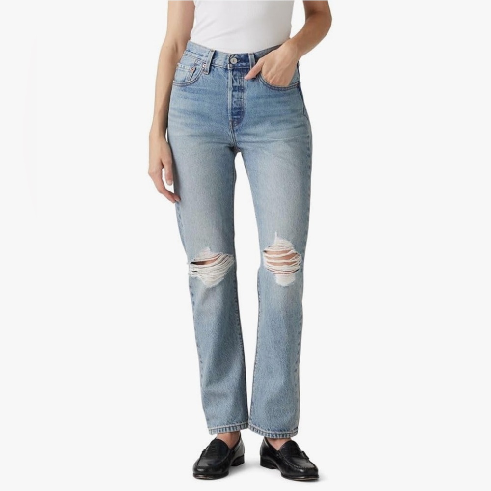 LEVI’S Women’s 501 Jeans. NEW WITH TAGS!  (Size 24x30)
